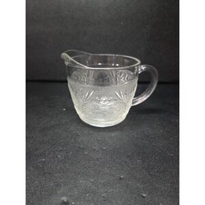 Anchor Hocking Daisy Creamer, Sandwich Pattern, 3.25" Tall Glass,‎ Kitchen Décor